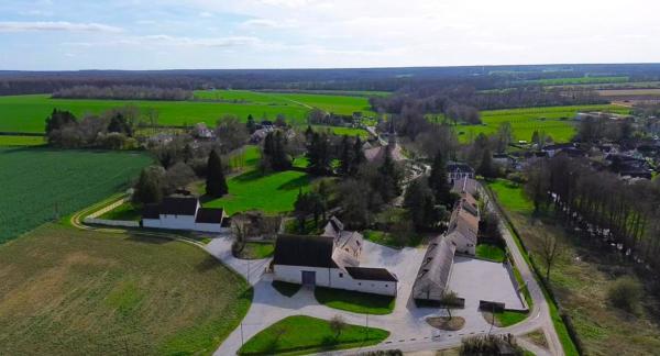 photo du professionnel équestre Country Club R&S spécialisé en name